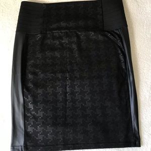 Pencils skirt black